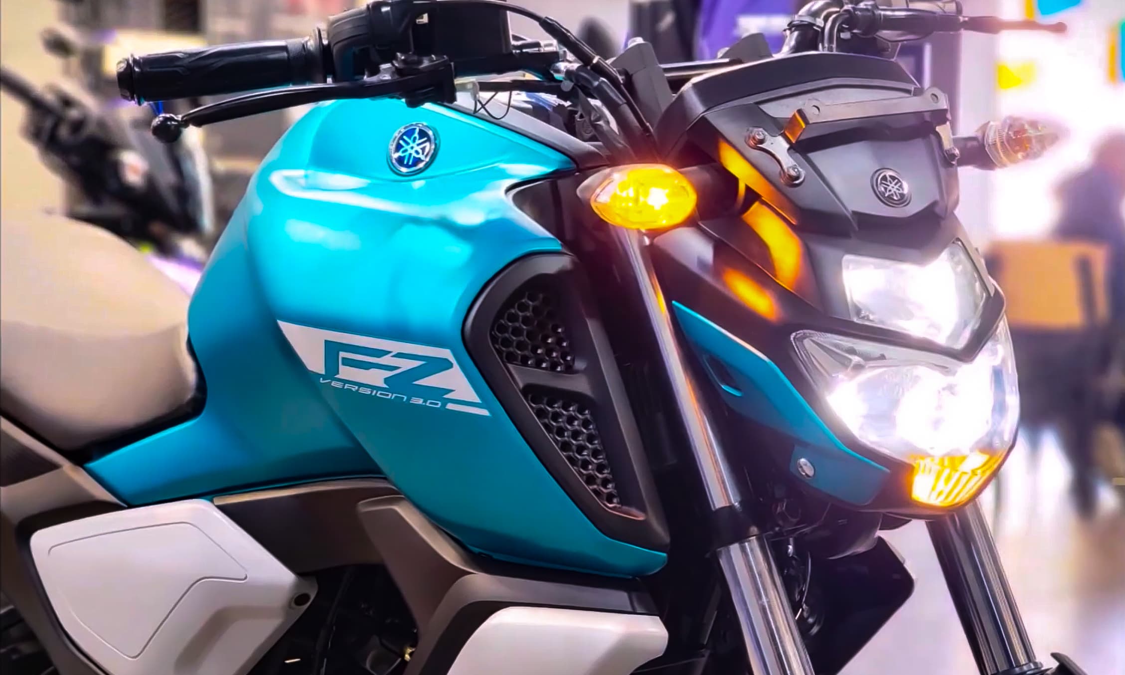 Yamaha FZ-FI Cyan Blue